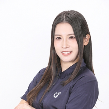 穂積芹奈コーチ　リタッチ　400×400