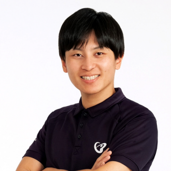 桑村顕壮コーチ　400x400