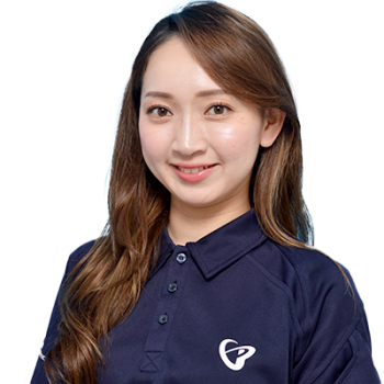 反町結佳コーチ リタッチ　400x400 透過